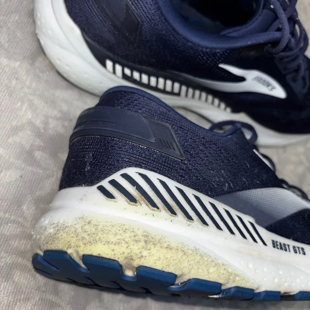 Brooks Beast GTS 24 Mens Running Shoes Navy Blue White Stability Sneakers Size15